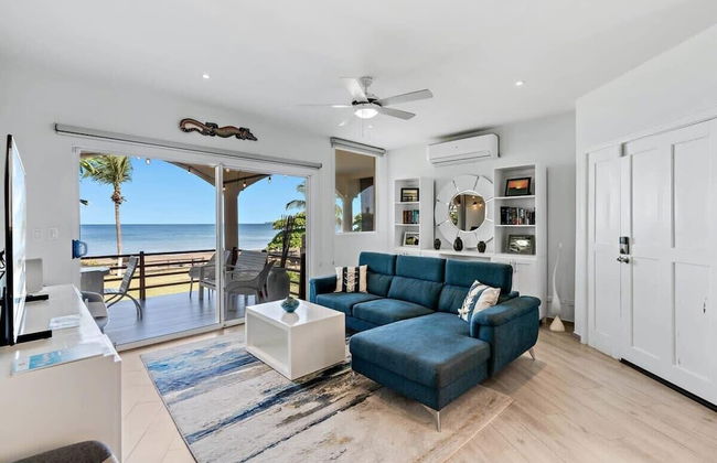 3-Bedroom, 2-Bath Beachfront Condo with Pool - Photo 13