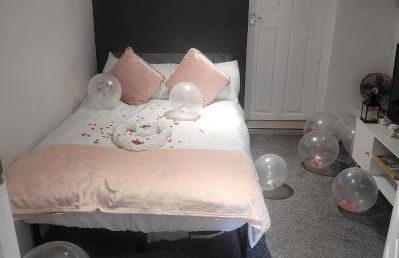 Hidden Treasure-Netflix and Wi-Fi-Basement flat - Foto 13