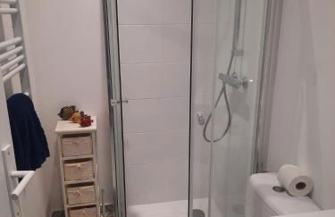 Tranquil, calm garden studio with spa pool - Foto 5