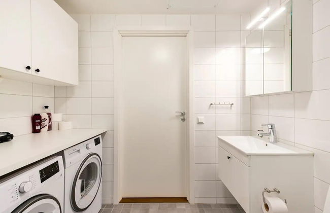 Luxury Business Studio Apartment - Garden View - Photo 9