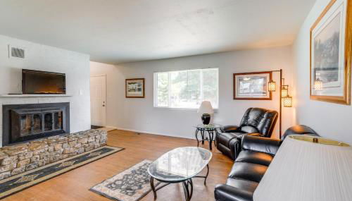 2 Mi to Hospitals Home with Private Yard in Aurora - Photo 4