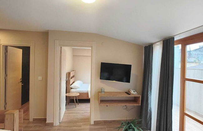 Hotel Majestik - Photo 30