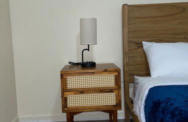 Cozy 2 Bedrooms 1and half Bathrooms Near Prudential with Parking Entire Apartment - Foto 27