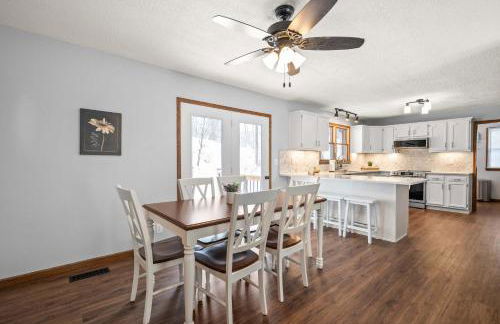 Legacy Farm Retreat Cozy Stay - Photo 3