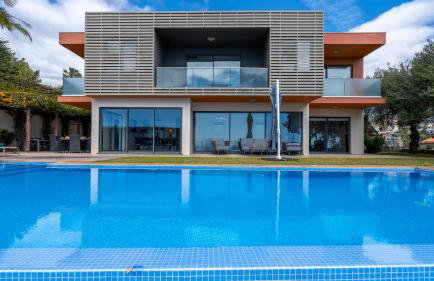 Villa Vitoria - by LovelyStay - Foto 22