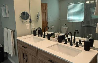 Pool home on the Bay, large private yard near AMI - Foto 10