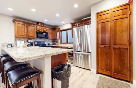 Mammoth Pines #02 - Year-round Activities! - Foto 21