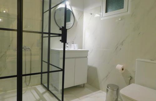 Κωνσταντίνος Έλενα Studios - Foto 9