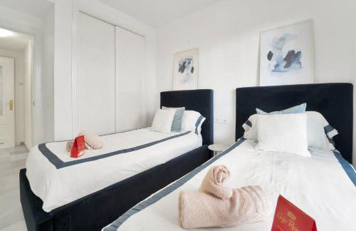 Apartamento con enorme terraza en complejo con piscina en Nueva Andalucía - Lorcrimar - Foto 30