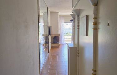 Spacious 3BR Apt with Large Balcony Near Metro & ACS - Foto 20