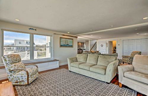 Sunny Beach House Getaway - Steps From Water! - Foto 7