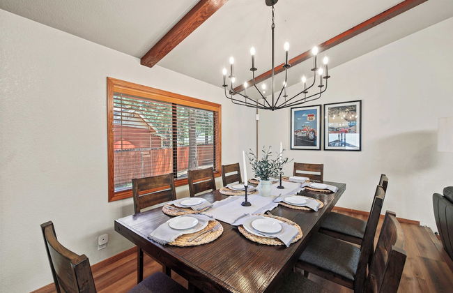 Alpenglow Chateau by Avantstay Ideal Big Bear Location w/ Pool Table & Hot Tub! - Foto 17