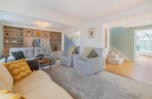 East Sussex Manor - Sleeps 12 - Hot Tub & Parking - Foto 19