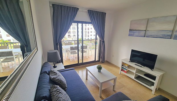 Lovely 2-bed Apartment in Marina de la Duquesa - Foto 2, Imagen principal