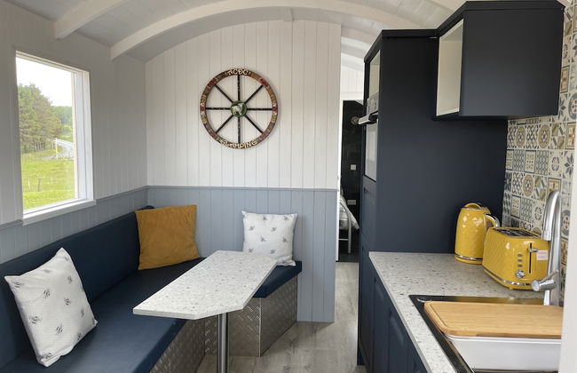 Acdc Glamping, Campervan , Caravan and Tent Resort - Foto 19