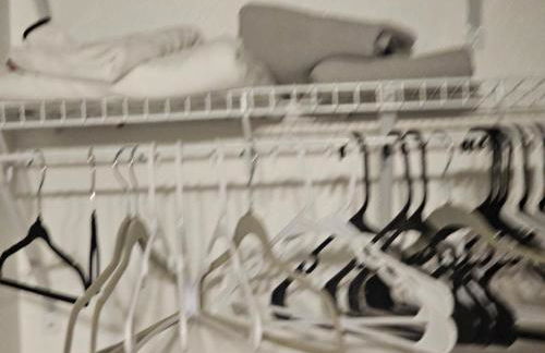 Contemporary 2BR, 2 and half BA Furnished Townhome Minutes from Mayo Clinic - Foto 6