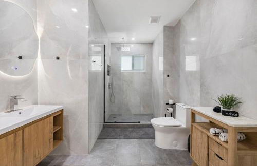 Spacious Miami Home with Private Pool & Parking - Foto 30