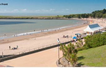 FREE DOG STAY - LARGE APARTMENT - Walk in Shower -FULL Kitchen - Free On Street Parking, NETFLIX - Super Fast WiFi - DVD's-Welcome Tray - No Deposits - Just Meters from Gavin n Stacey Film House - Foto 17