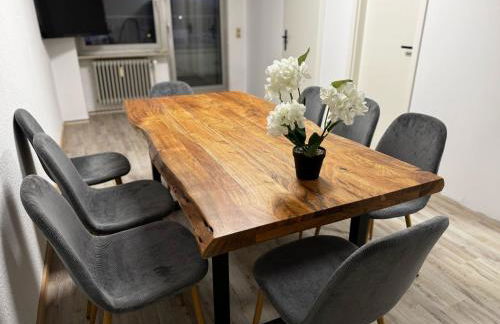 Dreieich Wohnung 10 Personen - 6 Einzelzimmer Parkplatz LKW - Foto 3