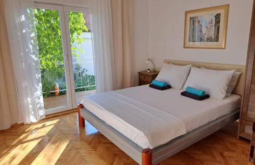 Apartments Ana Žaborić, 50 m od šljunčane plaže - Foto 25