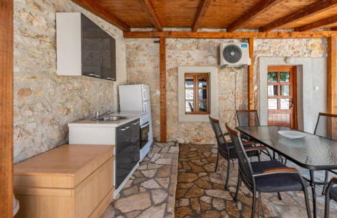 Gorgeous Home In Lisane Tinjske - Foto 6