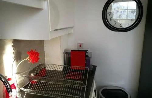 University and Central Edinburgh - Photo 13