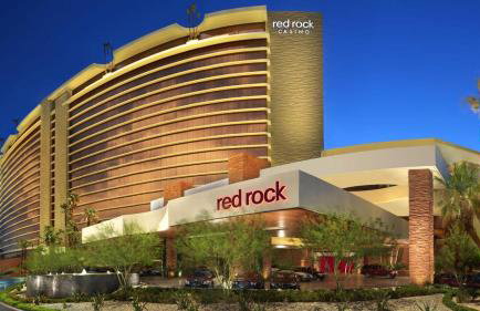 This cute 3 bedroom 2 and half bath is cozy - Photo 10