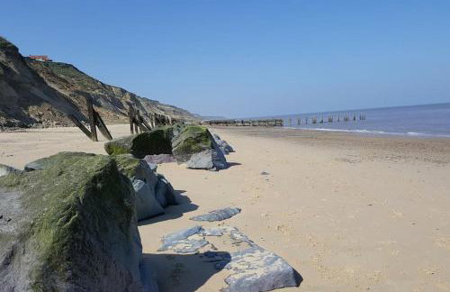 The Flat at Conway House - Photo 12