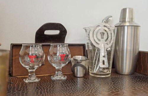 Historic Family Home *Walk to Bars & Restaurants* - Foto 16