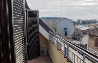 "The Loft Above" comfort e stile 5m dalla metro - Photo 6