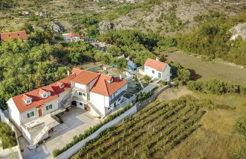 10 Bedroom Beautiful Home In Kucice - Foto 4