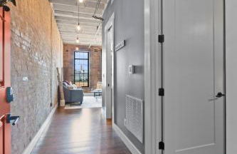 Downtown Urban Loft above Restaurants #1 - Foto 5