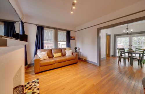 4 Mi to Downtown! Cozy Bungalow in San Antonio - Foto 1