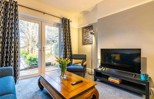 Lovely 4BDR home- Off street parking sleeps 7 - Foto 9