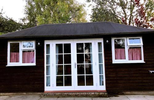 Cosy Private Cabin with parking in good location - Foto 1