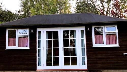 Cosy Private Cabin with parking in good location - Foto 1
