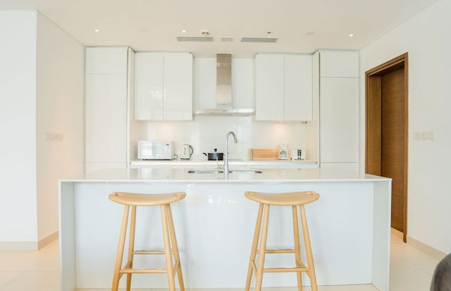 Aya - Awe-inspiring 2BR in City Walk with Balcony - Photo 19