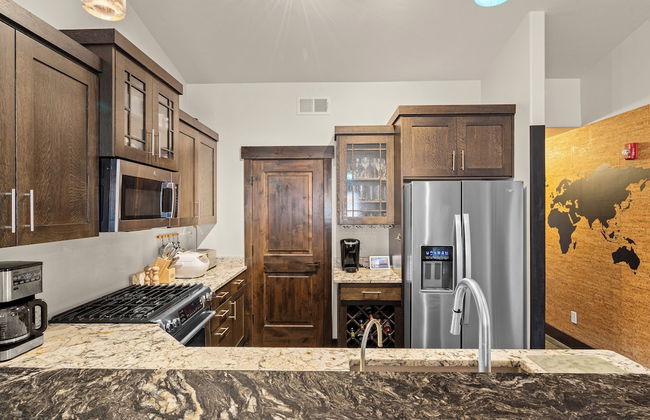 Bear Hollow Village by All Seasons Resort Lodging - Foto 59