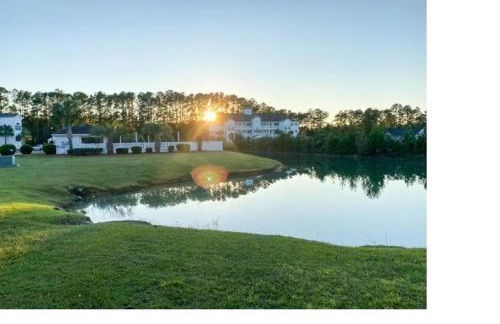 D2 Bishop on the Green 2 BR 2 BA Condo Colonial Charters Golf Course - Foto 17