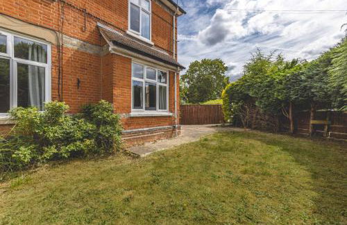 2 Bed Close to Windsor Castle, Ascot Races - By Tempstay - Foto 3