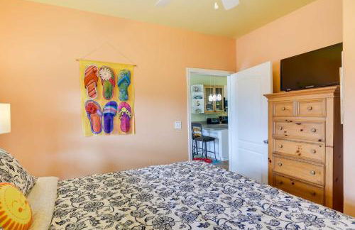 Walk to Crystal Beach! Family Retreat with Deck - Foto 19