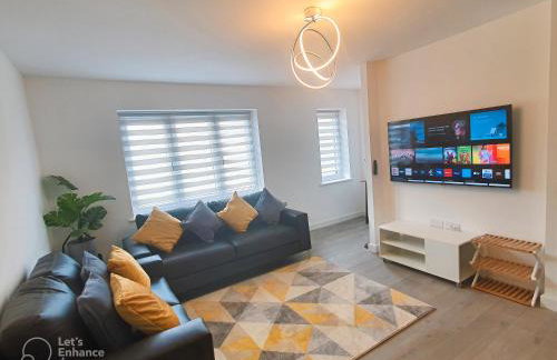 Lovely home close to City Center & Rail Station - Foto 1