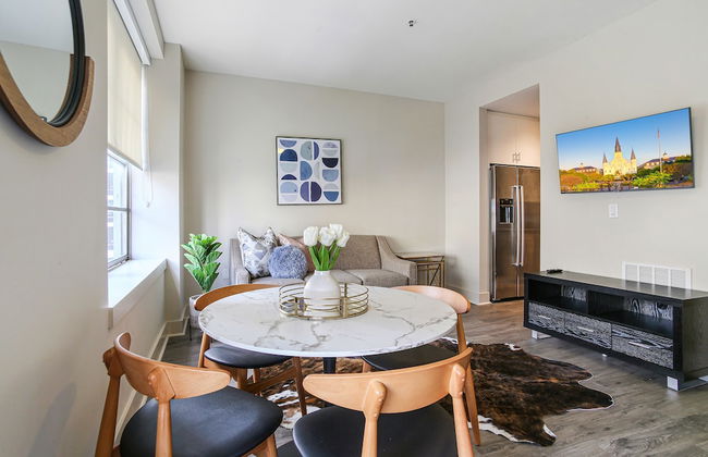 Modern Condos in California Building by Hosteeva - Foto 71