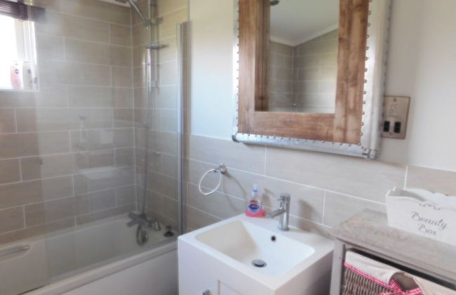 Spacious 2-bed Lodge in Bury Saint Edmunds - Foto 15