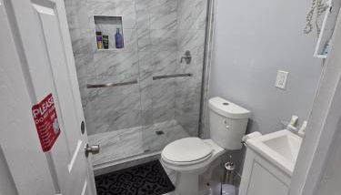 Newly Renovated Detached Studio apartment - Foto 4