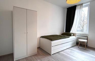 93qm-4 Rooms-WiFi-City Centre - Foto 7