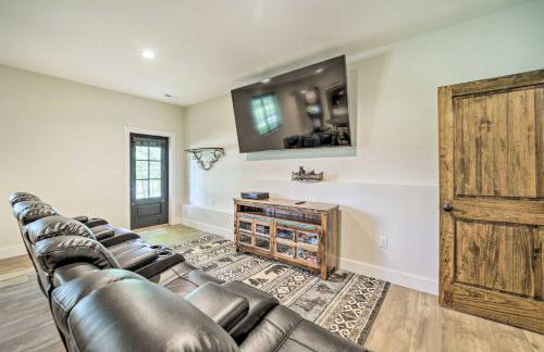 7 Mi to Ski Sapphire Valley Resort-Style Retreat - Foto 19