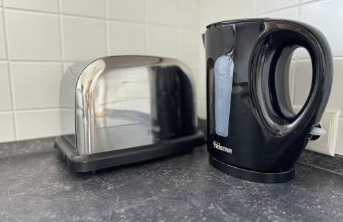 ImmoStay G#1 Ferienhaus - Parken & WiFi, 2 Balkone und 2 Bäder,4K - Foto 26