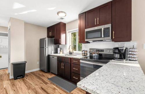 New! Comfy & Cozy Private Flat in Roseville - Foto 25