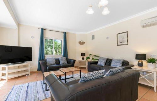 Vila Rolas - Beautiful 5 bed villa with pool and aircon 3 min to Luz beach - Foto 9